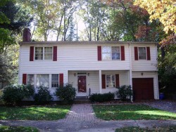 28 Nantucket Rd, Newton, MA 02461 exterior