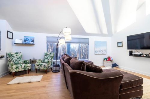 4 Kiwi Cor, Ridgefield, CT 06877 exterior