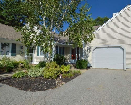 3 Kettle Ln, Mashpee, MA 02649 exterior