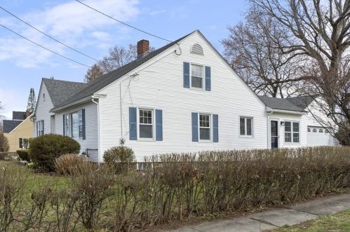 92 Buckingham Rd, North Andover, MA 01845 exterior