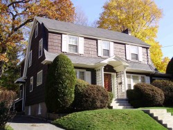 11 Mayflower Ter, Newton, MA 02461 exterior