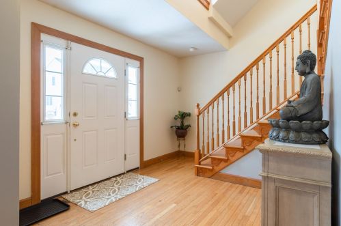 10 Courtney Ln, Nashua, NH 03062 exterior