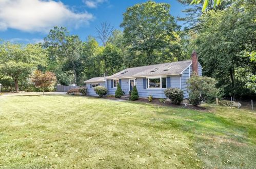 34 Shawnee Rd, Bridgeport, CT 06611 exterior
