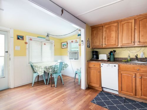 13 Riverview Ter, Hampton, NH 03842 exterior