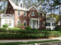 386 Highland St, Newton, MA 02465 exterior