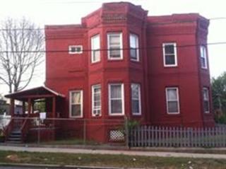 285 Walnut St, Holyoke, MA 01040 exterior