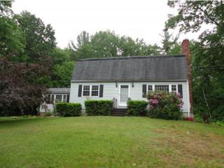 13 Lancaster Dr, Londonderry, NH 03053 exterior