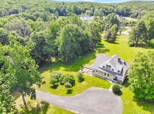 116 Oxbow Rd, Higganum, CT 06441 exterior