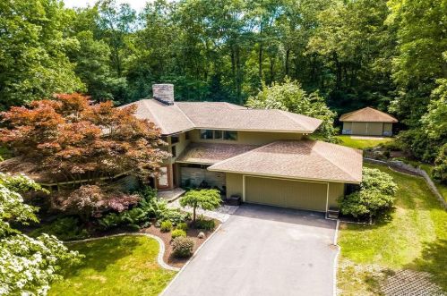 331 Oxbow Rd, Durham, CT 06422 exterior