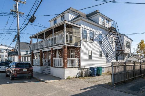 13 G St, Hampton, NH 03842 exterior
