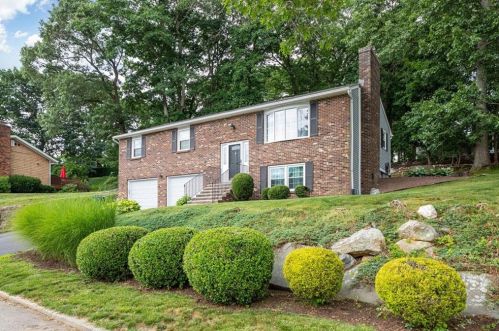11 Nanci Karen Dr, Warwick, RI 02886 exterior
