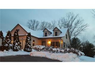 1 Clarks Ln, Niantic, CT 06357 exterior