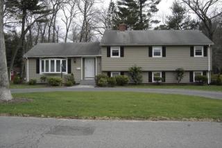 53 Willett Dr, Springfield, MA 01106 exterior