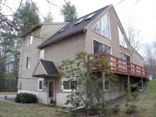 157 Wheel Wright Rd, Hampstead, NH 03841 exterior