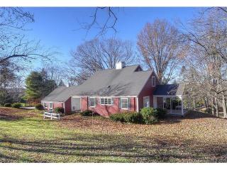 15 Southview Dr, Wallingford, CT 06492 exterior