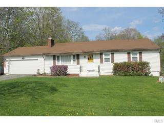 11 Great Meadow Rd, Danbury, CT 06812 exterior