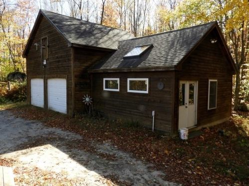 48 Beaver Brook Rd, Washington, NH 03280 exterior