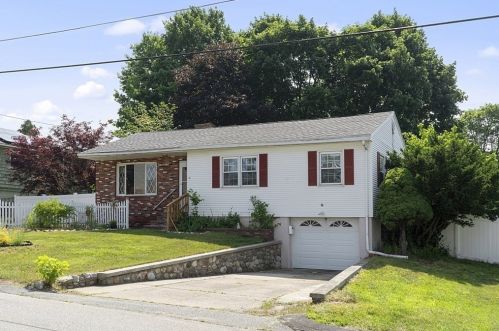 16 Harwood St, North Andover, MA 01845 exterior