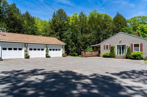 5 Peeboo Ln, Augusta, ME 04330 exterior