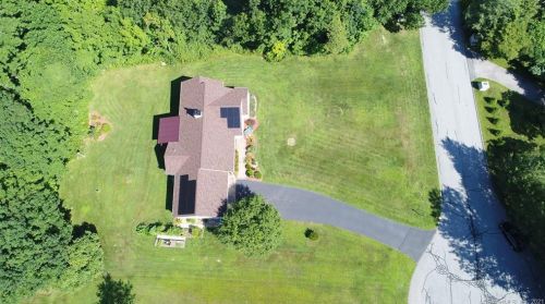 10 Wicklow Turn, Gales Ferry, CT 06339 exterior
