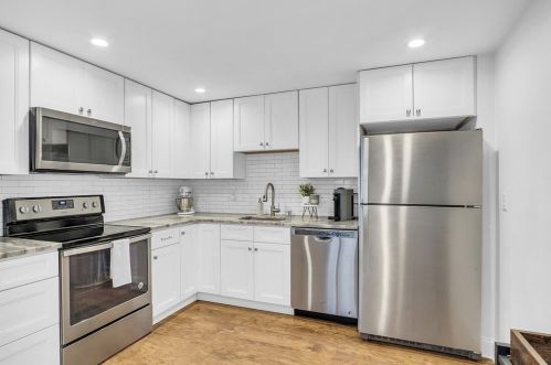87 Condor St, Roxbury-Xing, MA 02128 exterior