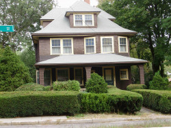 1535 Beacon St, Newton, MA 02468 exterior