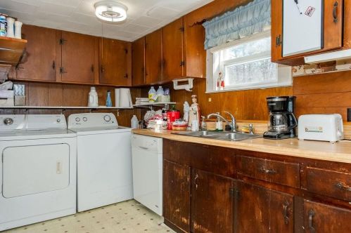 18 Howe Rd, Rollinsford, NH 03869 exterior