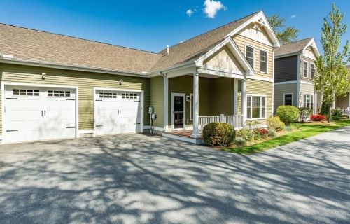 8 Emerald Way, Salisbury, MA 01952 exterior
