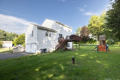 148 Colman Rd, Waterbury, CT 06716 exterior