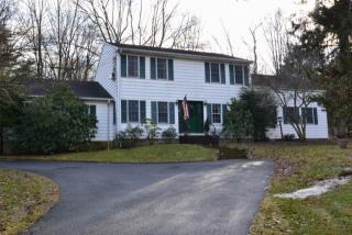 4 Birch Rd, Danbury, CT 06811 exterior