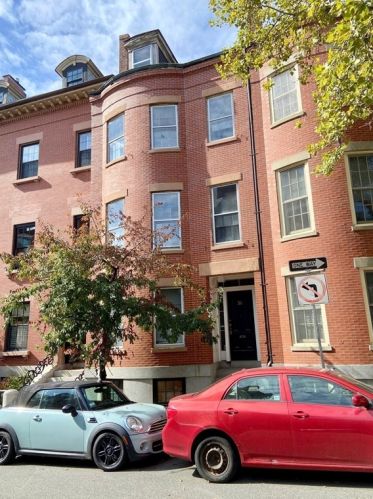 30 Harvard St, Roxbury-Xing, MA 02163 exterior