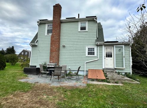 54 Carman Ave, Sandwich, MA 02563 exterior