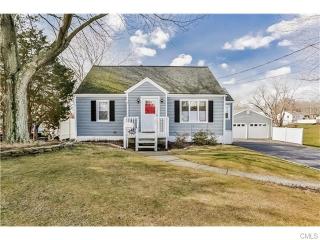 259 Meadows End Rd, Milford, CT 06460 exterior
