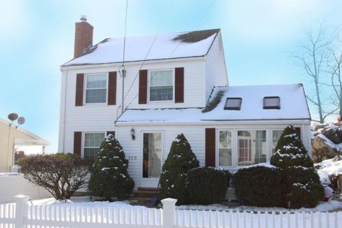 119 Fairmount Ave, Saugus, MA 01906 exterior