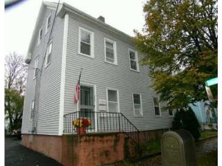 252 Wood St, Bristol, RI 02809 exterior