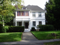 126 Prince St, Newton, MA 02465 exterior