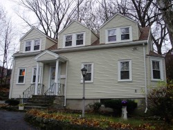 14 Ellis St, Newton, MA 02464 exterior