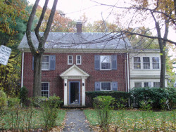 36 Trowbridge Ave, Newton, MA 02460 exterior