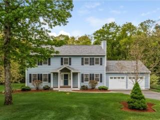 6 Danbury Cir, Litchfield, NH 03052 exterior