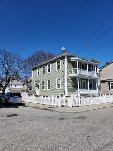 56 Mcmillen St, Providence, RI 02904 exterior
