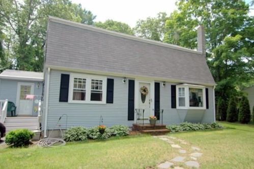 160 Gunners Exchange Rd, Plymouth, MA 02360 exterior