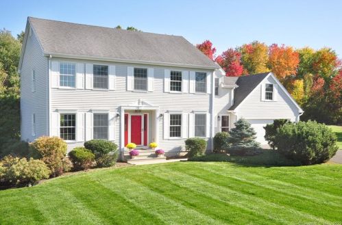 40 Grandview Ter, Wapping, CT 06074 exterior