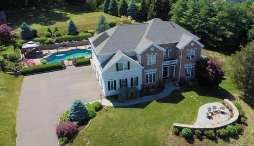 11 Old Powder Hill Rd, Durham, CT 06422 exterior
