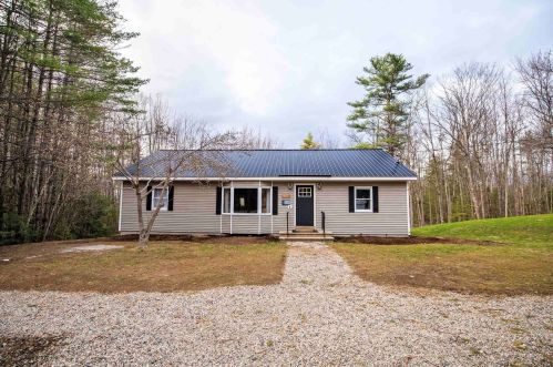 1065 Pine River Pond Rd, Wakefield, NH 03872 exterior