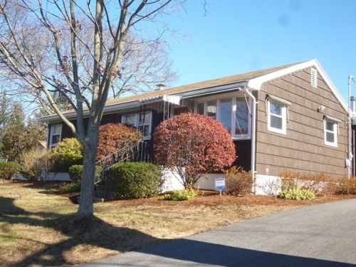 14 Alexander Rd, Worcester, MA 01606 exterior