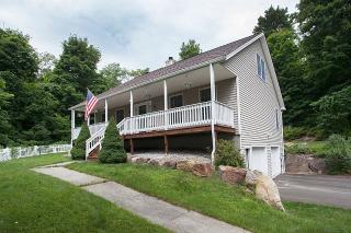 49 Ball Pond Rd, Danbury, CT 06812 exterior