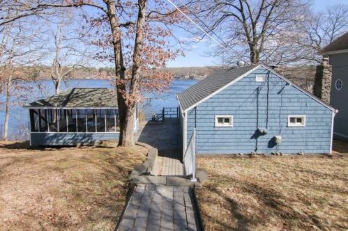 141 Lakeshore Dr, Millerville, MA 01504 exterior