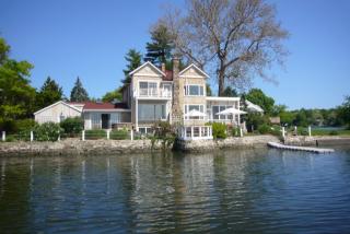 4 Weed Cir, Stamford, CT 06902 exterior