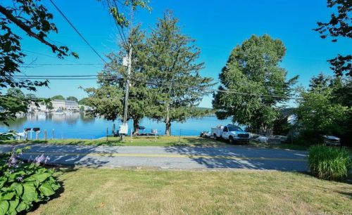 4 Old Marlborough Rd, East-Hampton, CT 06424 exterior
