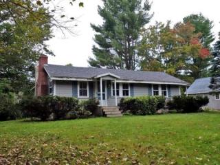84 Bryant Rd, Wolfeboro, NH 03894 exterior